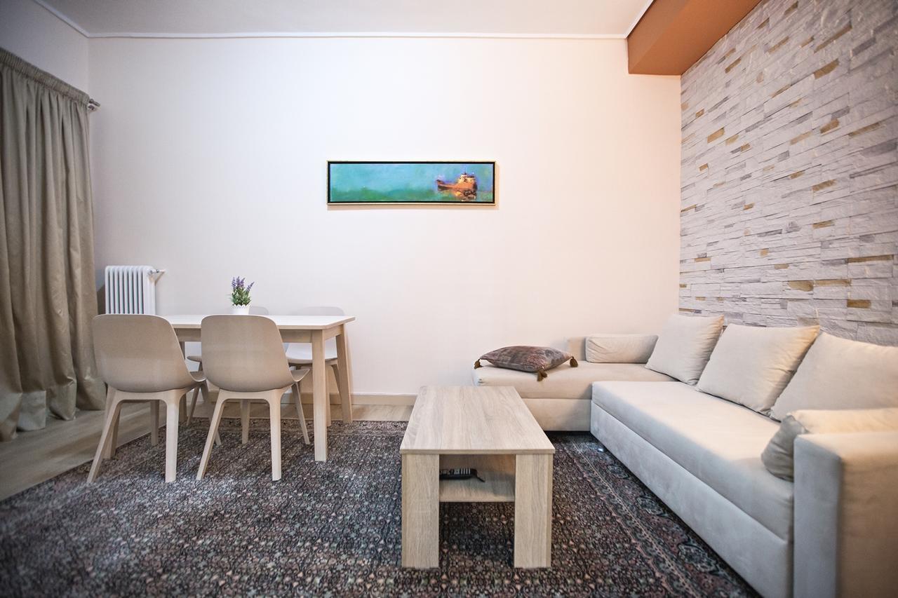 Paradise Apartment in Peiraiki Piraeus Bagian luar foto